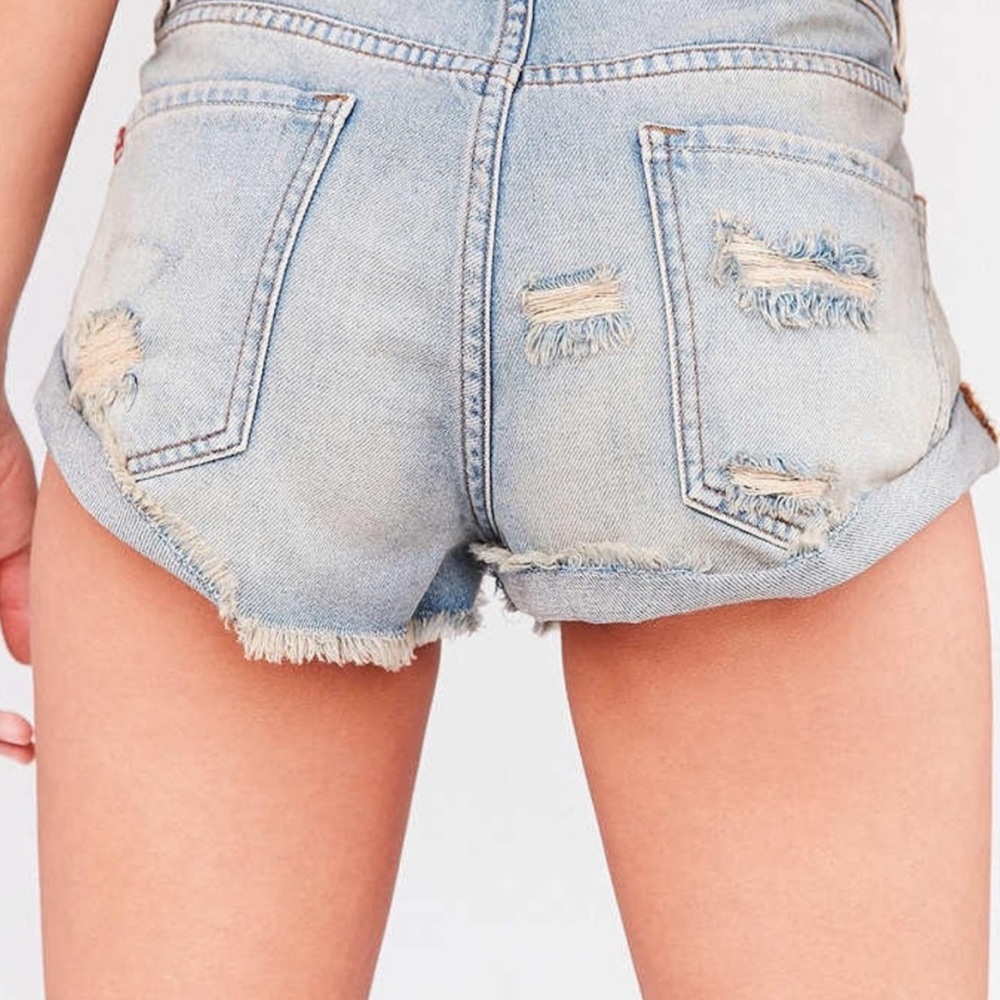 BDG Boyfriend Distressed Denim Shorts - Picture 2 of 9